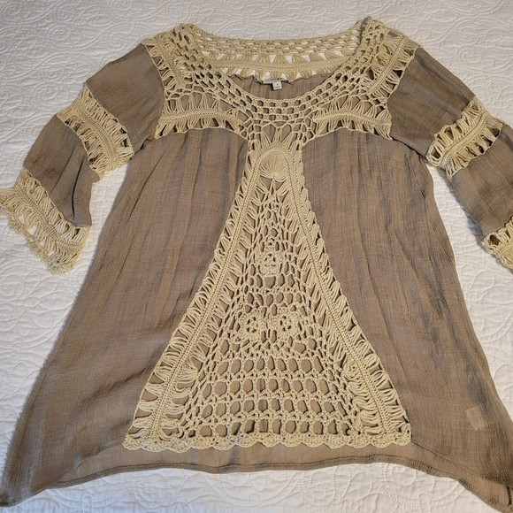 Umgee Tops - Umgee Tan Macreme Crochet Long Sleeve Tunic Size Small